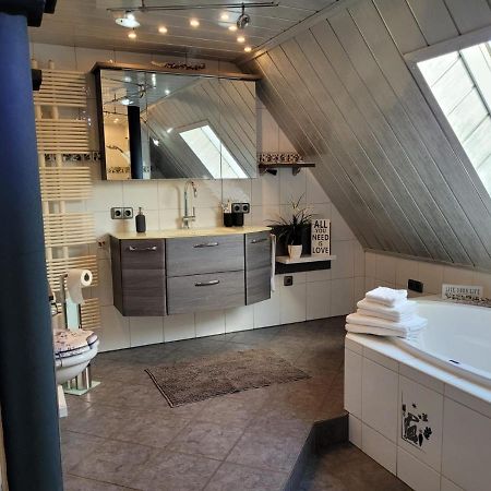 Ferienwohnung Fitness Entspannung Sauna Im Westerwald Derschen Luaran gambar