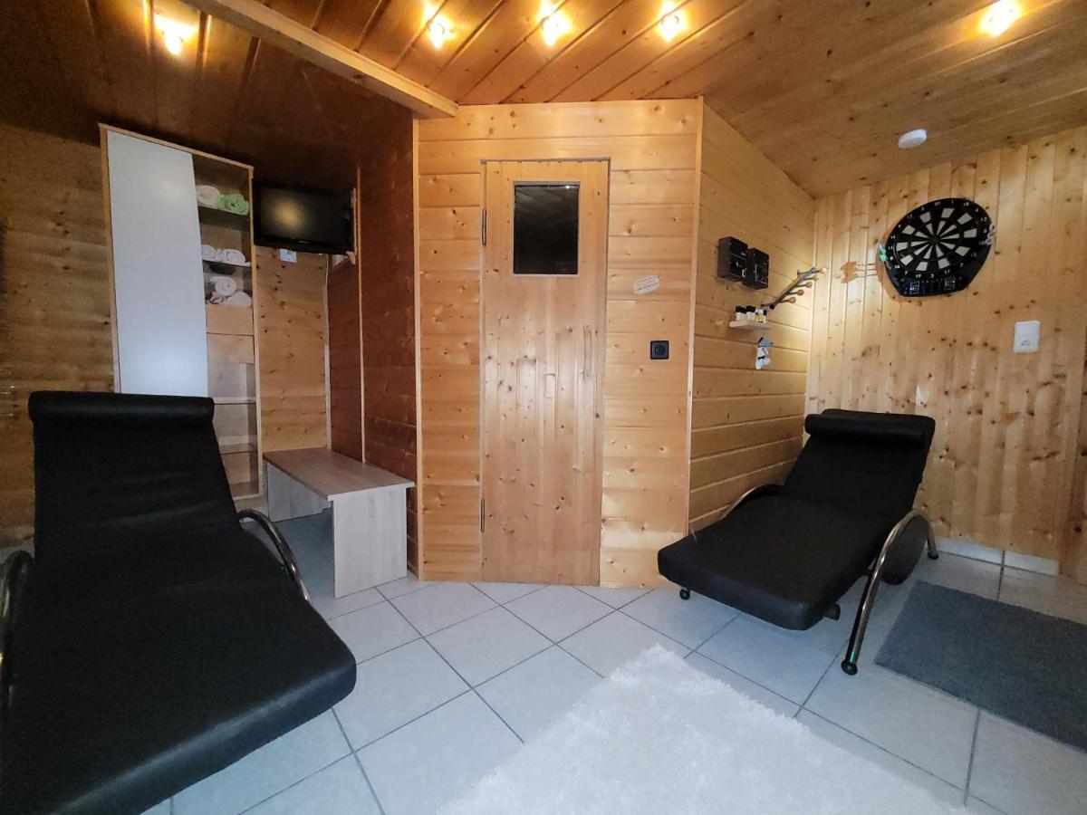Ferienwohnung Fitness Entspannung Sauna Im Westerwald Derschen Luaran gambar
